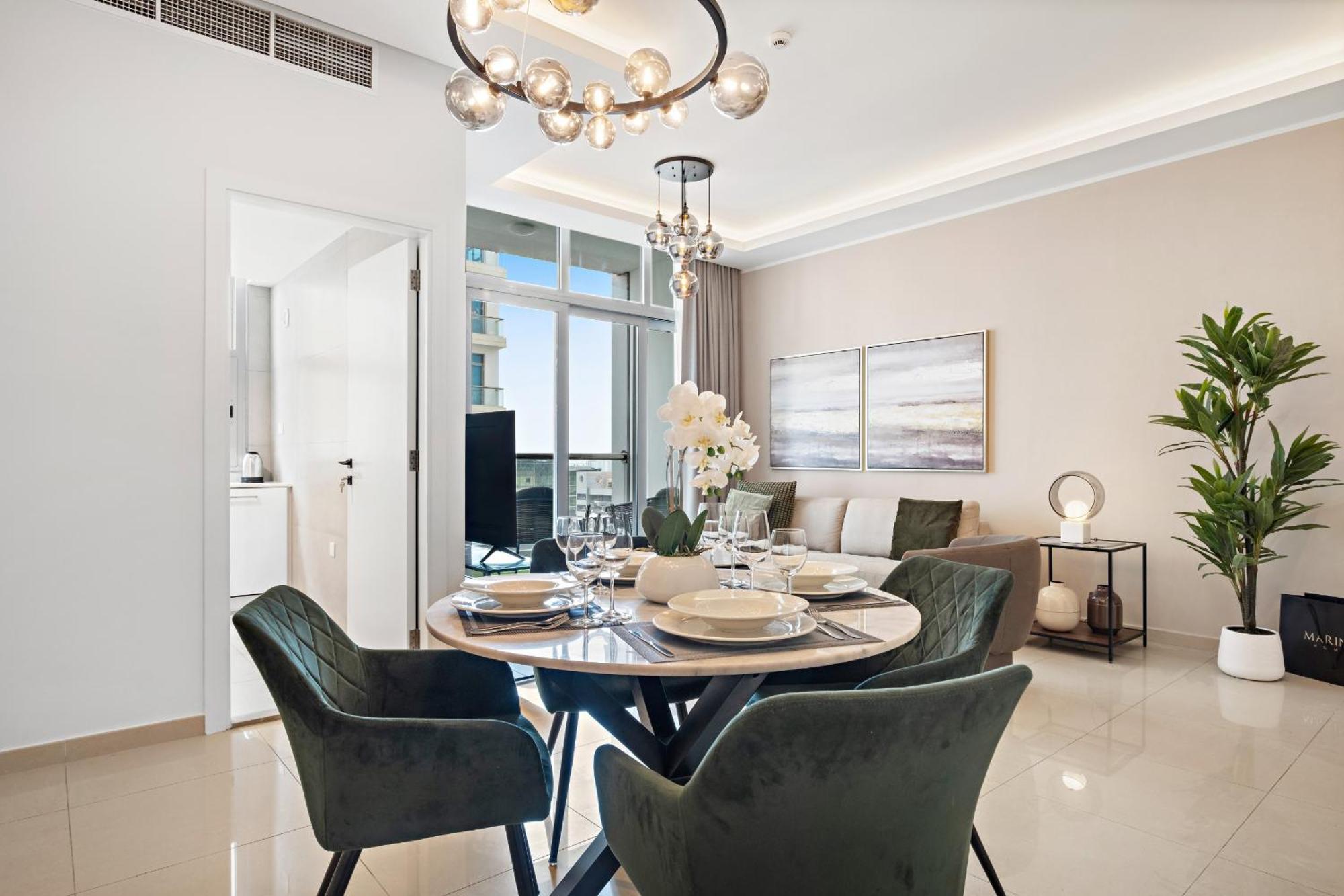 Vayk - Upgraded 1bd In Marina Apartment